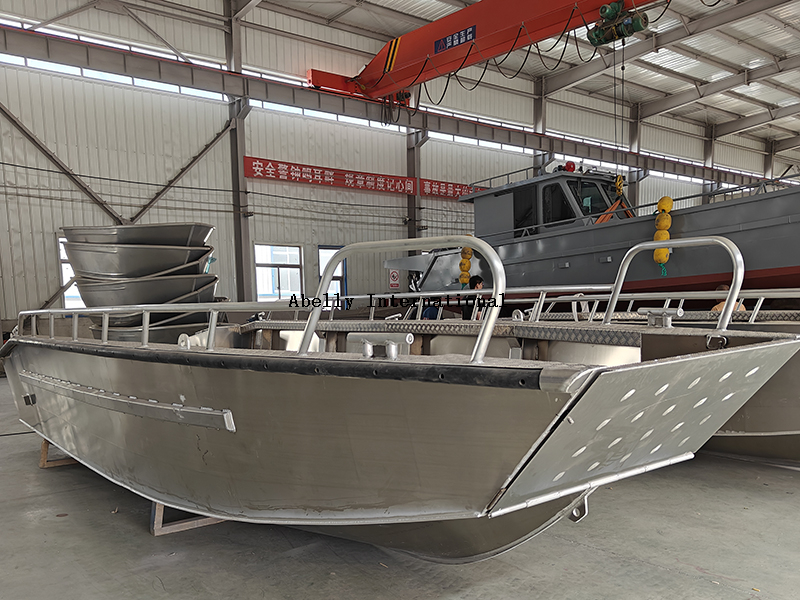 aluminum rescue boat Алюминиевая спасательная лодка